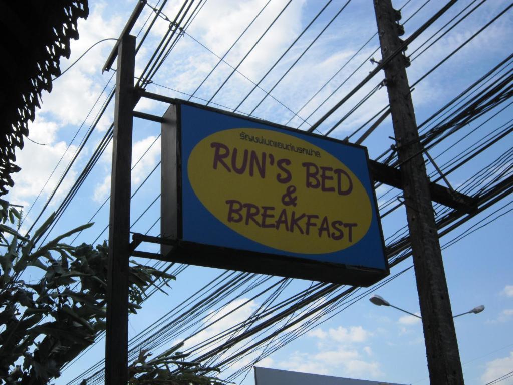 Run'S Bed & Breakfast Krabi town Exteriör bild