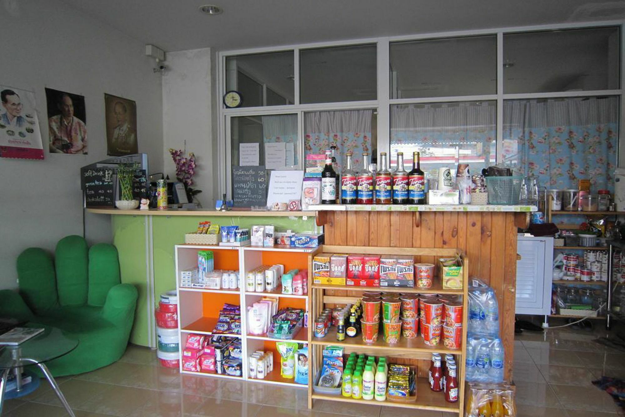 Run'S Bed & Breakfast Krabi town Exteriör bild